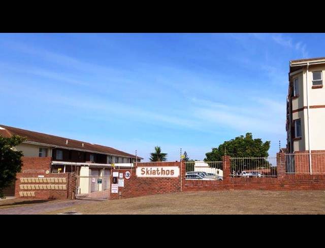 2 BEDROOM TOWNHOUSE RENTED IN BLUEWATER BAY